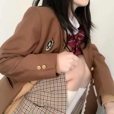 呢个校园选乜鬼