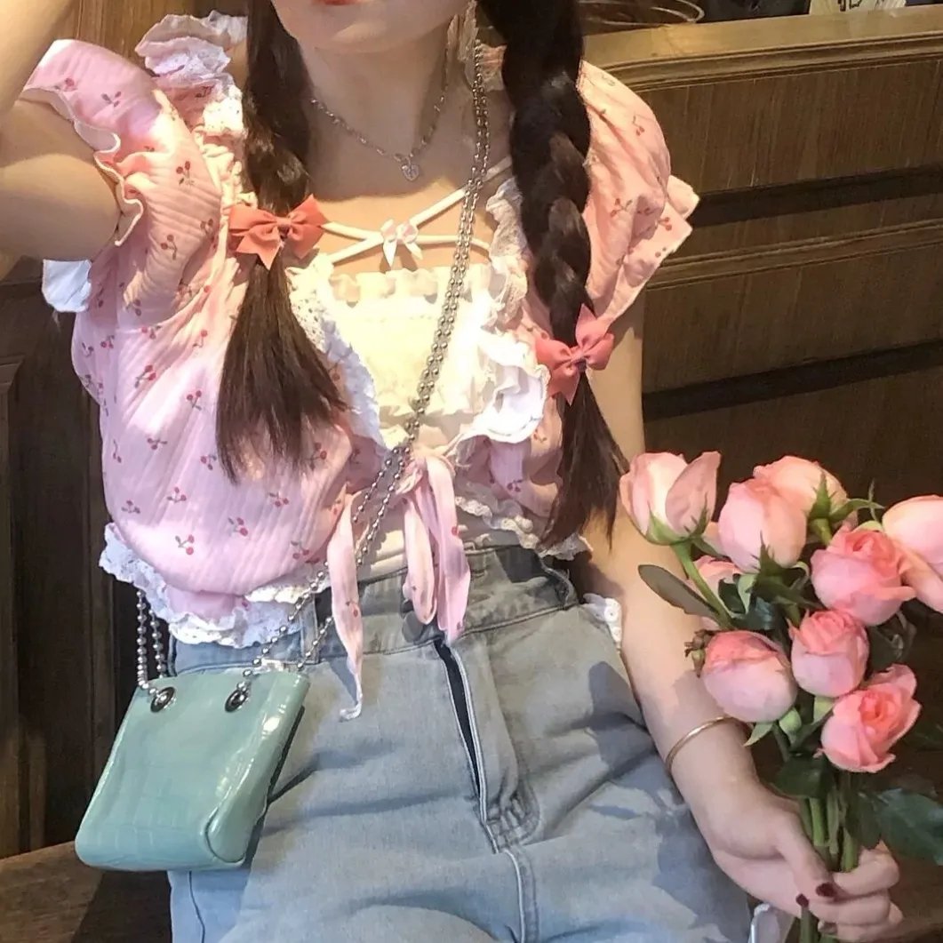 提剑映桃花